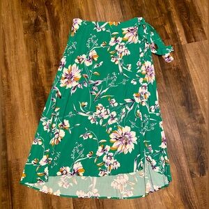 NWOT Maurice’s Faux Wrap Green Floral Maxi Skirt size large.